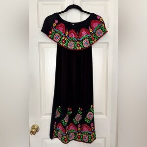 traditional embroidered Mexican peasant dress huipil off shoulder black medium
